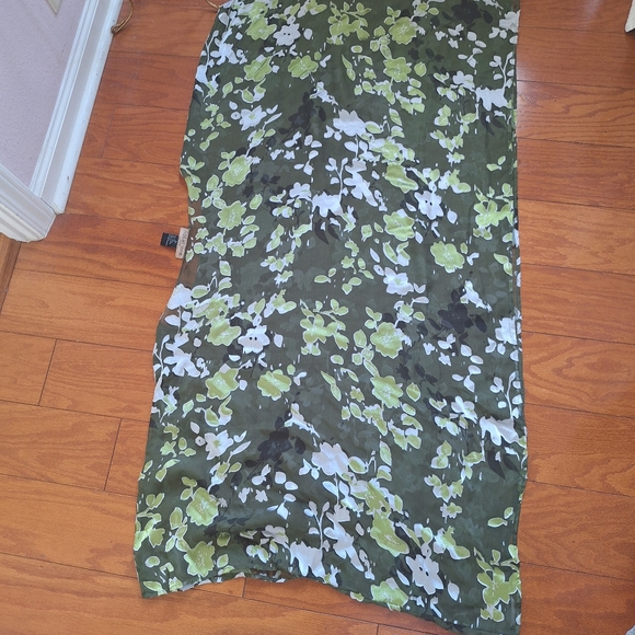 Notations Women's Scarf Top - Picture 8 of 14